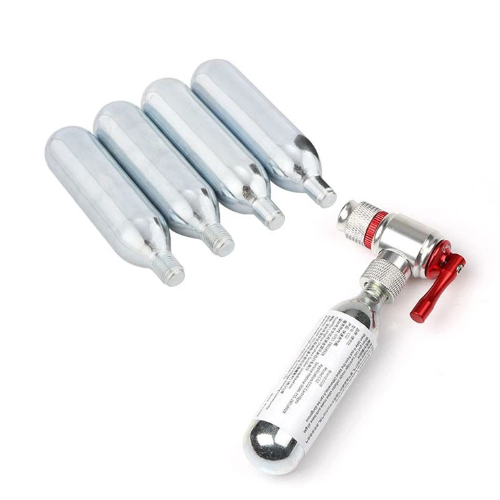 Saincheapadh gairmiúil CO2 Inflator Inflator Kit CO2 Inflator agus Mini Pump leis an Monarcha is Fearr